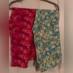(NWOT) LuLaRoe Women's Tall&Curvy Leggings - Hearts & Blue Floral (2-pack)